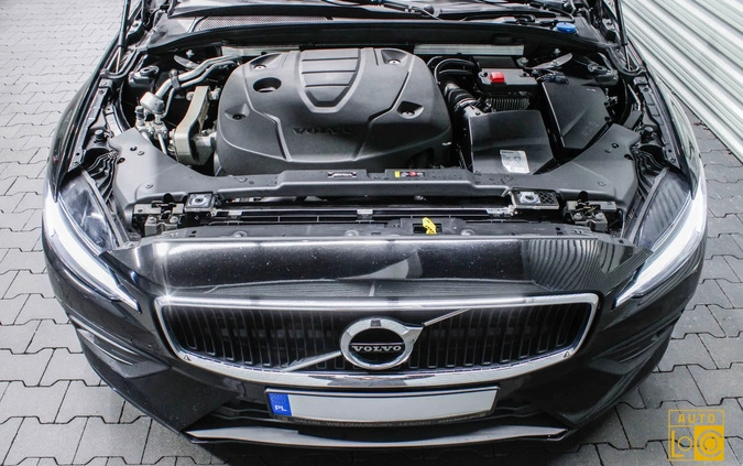 Volvo V60 cena 79777 przebieg: 199900, rok produkcji 2019 z Gorzów Wielkopolski małe 742